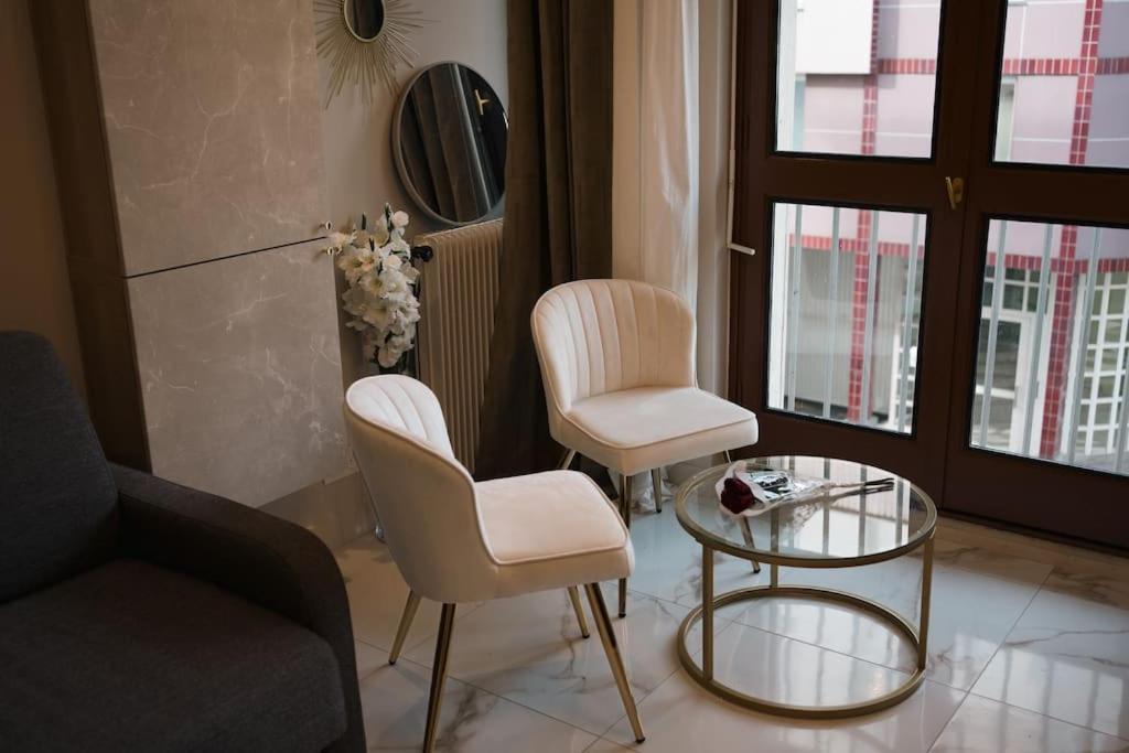 Neuf -montparnasse * Paris